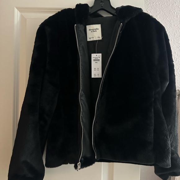 Abercrombie Faux Fur jacket with hoodie - Picture 1 of 5